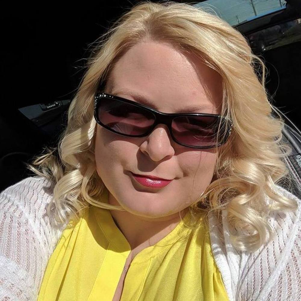 Meet your Posher, Mariel